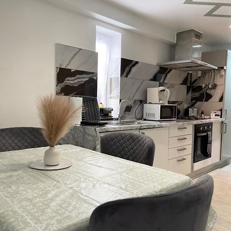 Stanton - Impeccable And Stylish 2 Bedroom Dagenham Exterior foto